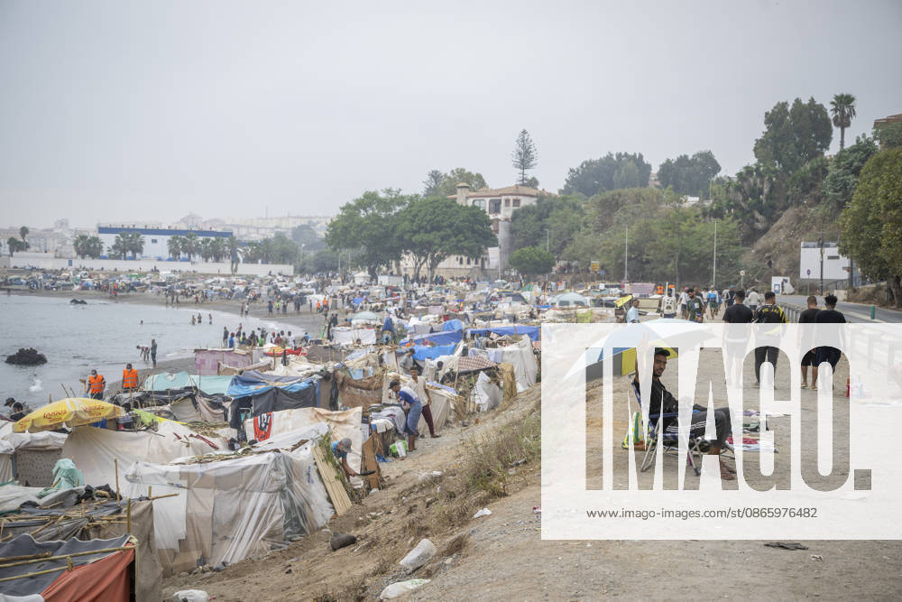 The Government Takes Control of the Port of Ceuta to Provide Humanitarian Assistance to Migrants Several migrants camped on the beach, September 5, 2026, in Ceuta, Spain. The government is taking control of the port of Ceuta to provide humanitarian assistance to migrants in tents and other spaces, as provided for in a resolution from the Ministry of Transportation and Sustainable Mobility published this Saturday and reviewed by Europa Press. Specifically, the department led by Óscar Puente authorizes the Secretary of State for Migration to temporarily use an area of 16,000 square meters of public port land located in the Poniente Expansion, Phase I, of the port of Ceuta’s service area SEPTEMBER 5, 2026 MIGRANTS IMMIGRATION HUMANITARIAN CRI