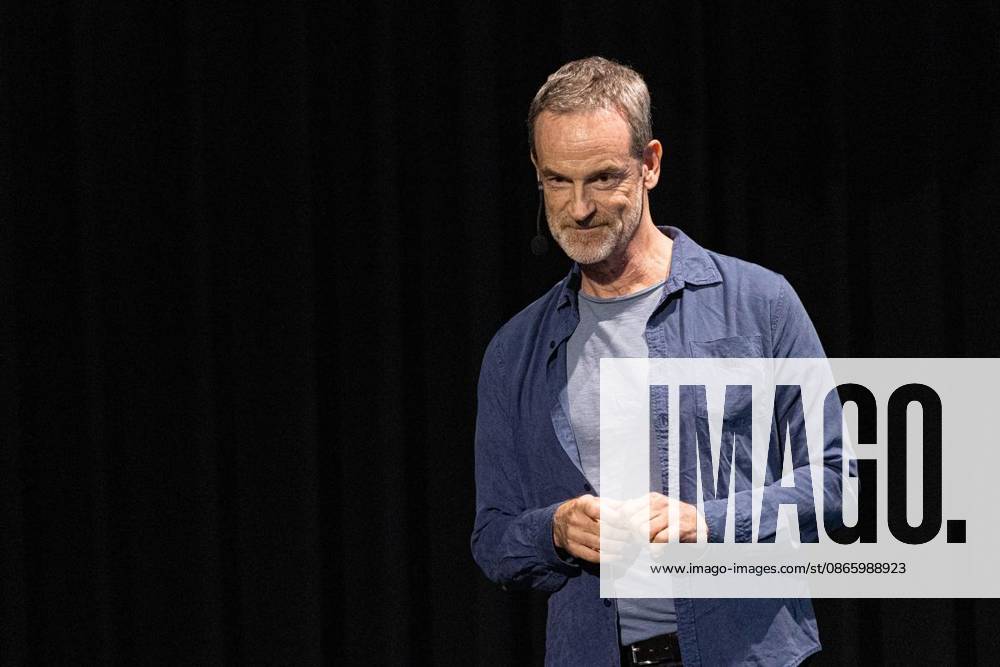 Schauspieler Jörg Hartmann liest am Samstag, 5. September 2026 aus seinem Buch Lärm des Lebens im Forum der Gesamtschule Hamminkeln. Hamminkeln