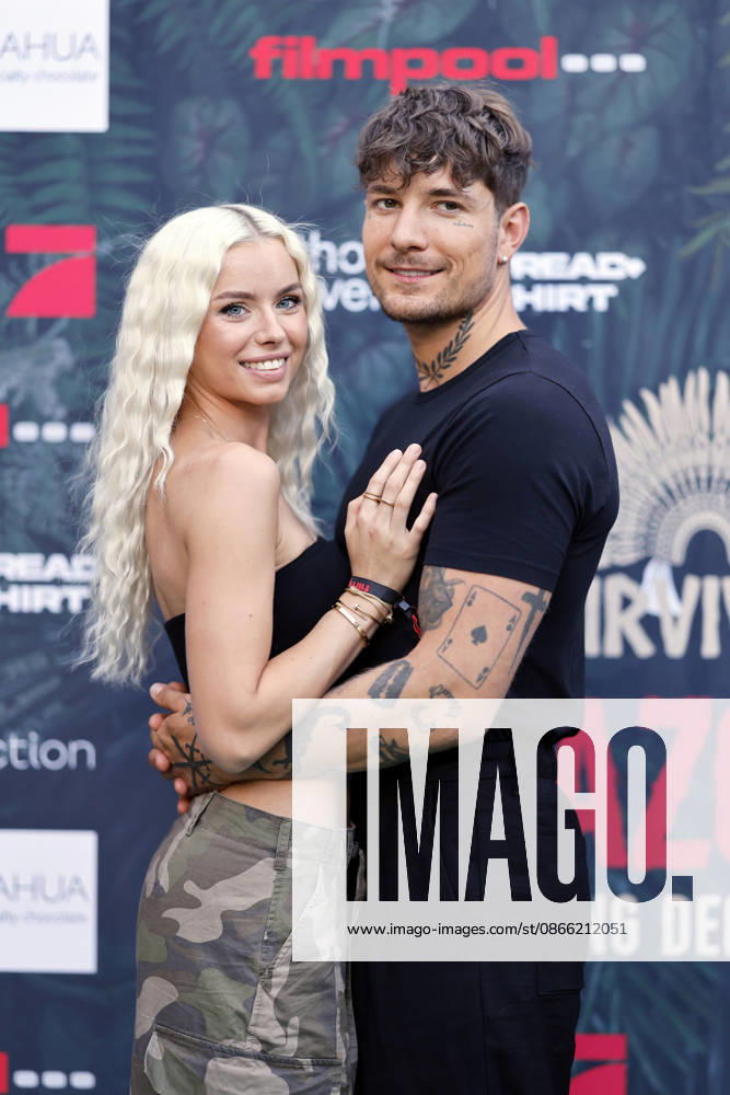Influencer Kim Schiele, her sister Kim, and her partner, fitness influencer Willi Banner (Willi Willwohl), on the green carpet at the premiere of the JOYN series *Surviving Amazonas* at the Bootshaus in Cologne, Cologne, September 7, 2026, North Rhine-Westphalia, Germany