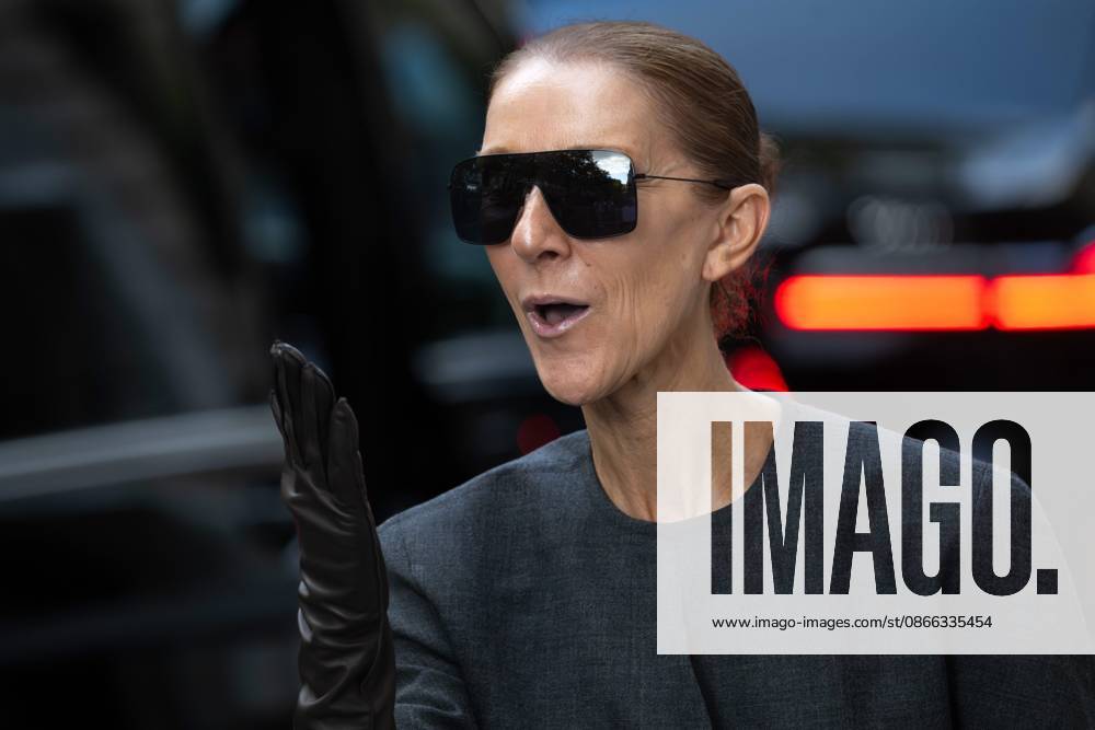 CELINE DION IN PARIS PHOTOPQR OUEST FRANCE Stéphane Geufroi Paris, September 8, 2026 Céline Dion leaves the Royal Monceau in the late afternoon. As usual, she took a few minutes to greet her fans. Paris, September 8, 2026 – Céline Dion leaves the Royal Monceau in the late afternoon. As usual, she took a few minutes to greet her admirers. Paris, France
