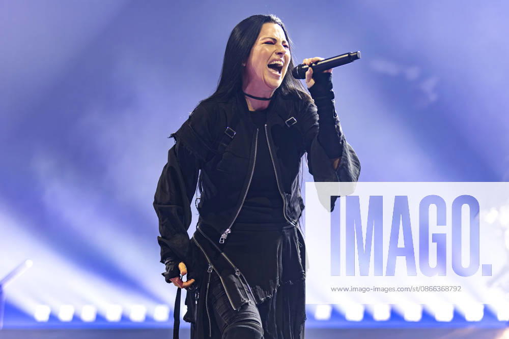 Evanescence perform at Leeds Arena Amy Lee of Evanescence performs at First Direct Arena, Leeds, England, 8th September 2026, Credit:Mike Gray MIKE GRAY - B4227 Avalon