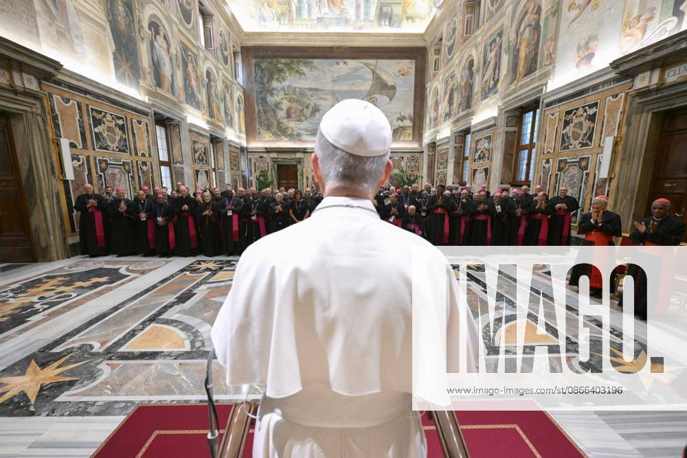 POPE LEO XIV PRIVATE AUDIENCE Italy, Rome, Vatican, 2026 9 9 Pope Leo XIV receives bishops associated with the Focolare Movement in a private audience at the Vatican. - NO BOOKS