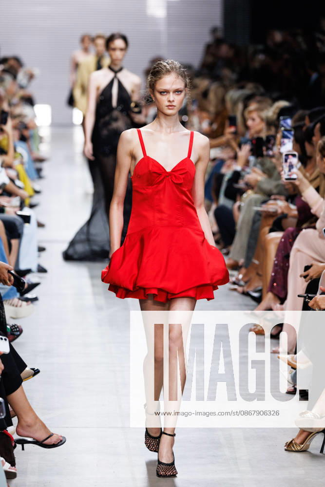 IPA89005322 - Milan, Milan Womens Fashion Week Spring Summer 2027 - Womens Fashion, Spring Summer 2027 - Ermanno Scervino fashion show - pictured on the runway: a model.