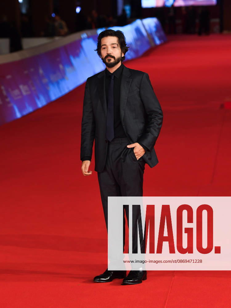 IPA89687764 - Rome, 2026 Film Festival - Night 2 - Red carpet for the film *CENIZA EN LA BOCA* In the photo: Diego Luna