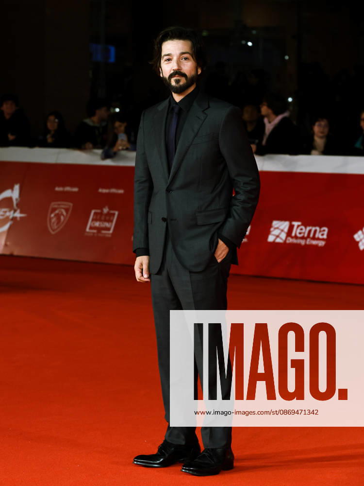 IPA89686806 - Rome, 2026 Film Festival - Night 2 - Red Carpet for the film *CENIZA EN LA BOCA* In the photo: Diego Luna