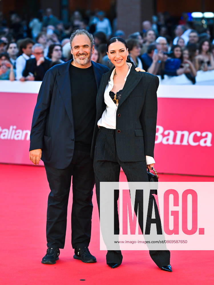 IPA89723033 - Rome, 2026 Film Festival Night 3 Red Carpet for the film Je so Pazzo. Pictured: Salvatore Nastasi, Ema Stokholma
