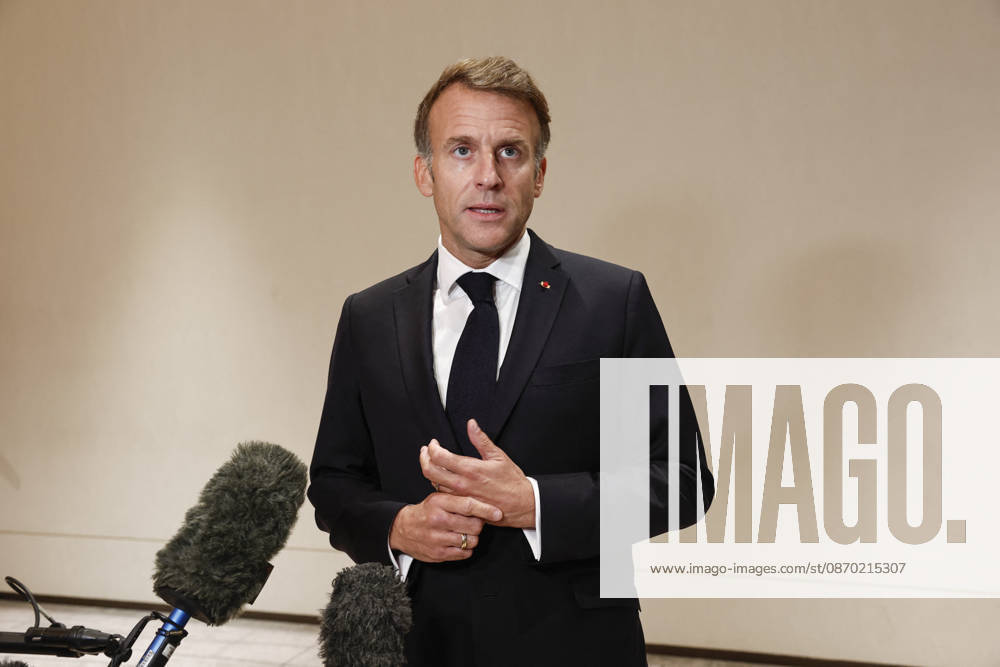 President Macron At The Opswf Summit During His Visit To Qatar French President Emmanuel Macron speaks to members of the media on the day of the 9th Annual One Planet Sovereign Wealth Funds (OPSWF) Summit, in Lusail, Qatar, October 21, 2026. Photo by Benoit Tessier Pool ABACAPRESS.COM Lusail Qatar