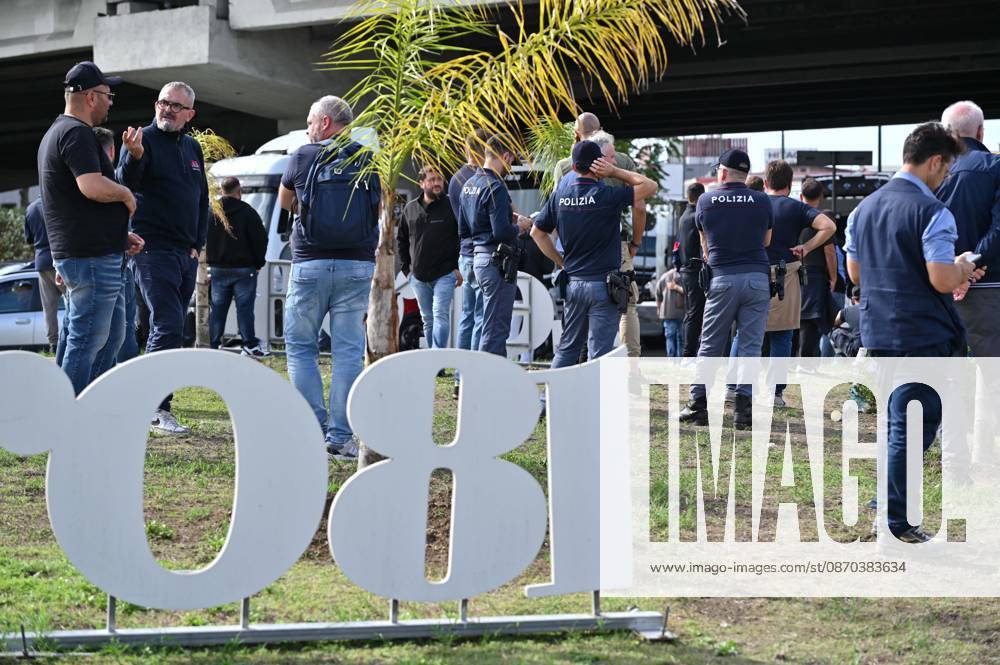 IPP Photo by Felice De Martino, Naples, October 22, 2026: Truck drivers block roads and stage a protest, causing traffic disruptions. The protest originated from truck drivers’ grievances over the cost of gasoline and diesel. Italy Photo Press World Copyright