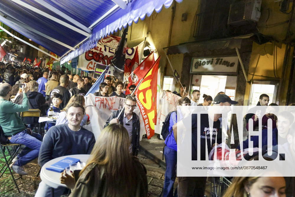 Protesters Clash with Police in Naples Students, trade union members and activists from Potere al Popolo take part in a demonstration against the rising cost of living in Piazza Municipio. Clashes between demonstrators and police break out during the protest. ABP18322