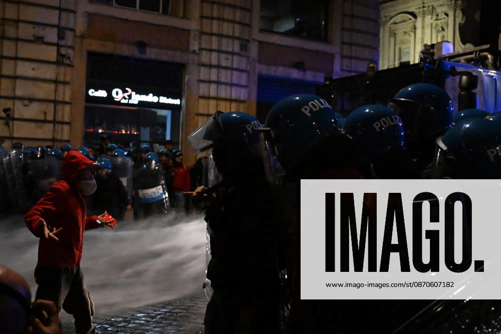 Demonstration against the government in Rome ROME, ITALY - OCTOBER 24: Police officers and water cannon vehicles block a road as anti-government protesters attempt to march toward the prime minister s office, on October 24, 2026 in Rome, Italy. Demonstrators taking part in the protest came face to face with security forces as police prevented them from advancing. Baris Seckin Anadolu Rome Italy. Editorial use only. Please get in touch for any other usage.