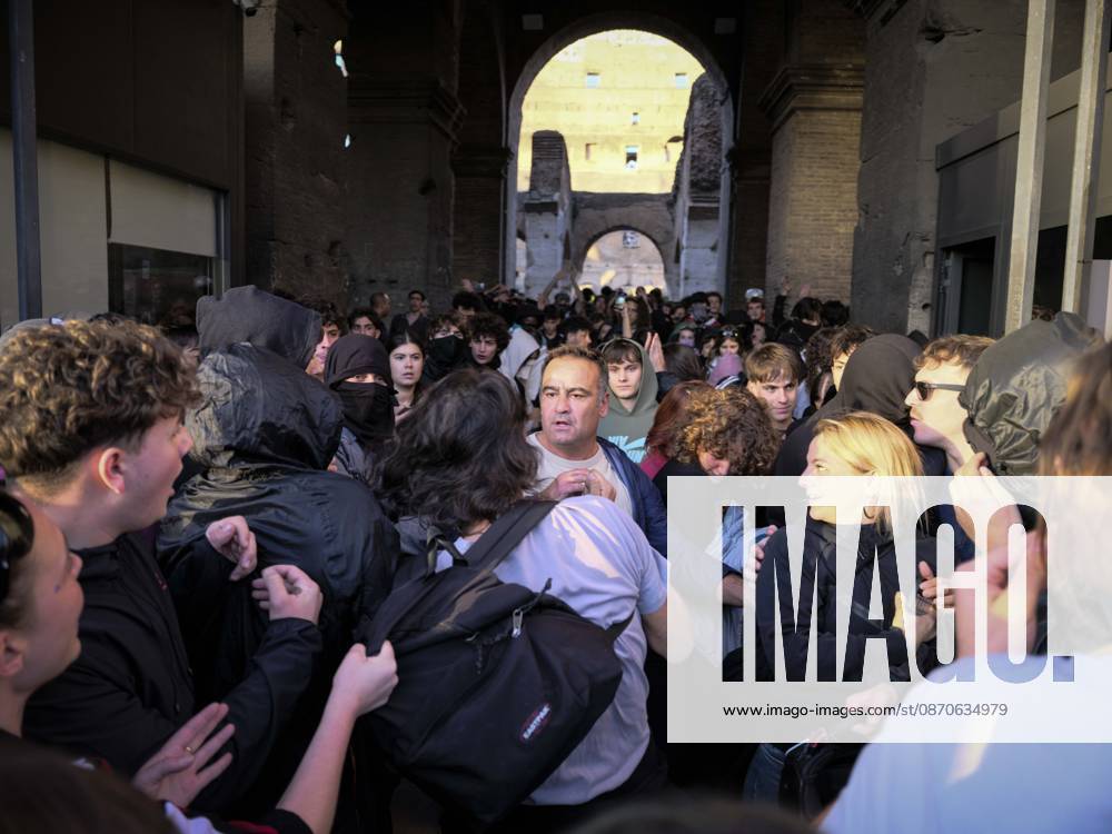 Rome Anti War Protest Demonstrators gather beneath an archway during an anti-war protest in Rome, Italy on October 24, 2026. Demonstrators took part in an anti-war march under the slogan Keep Italy Out of the War . Protesters further voiced opposition to Italy s involvement in armed conflicts, military rearmament and government policies. Rome Lazio Italy