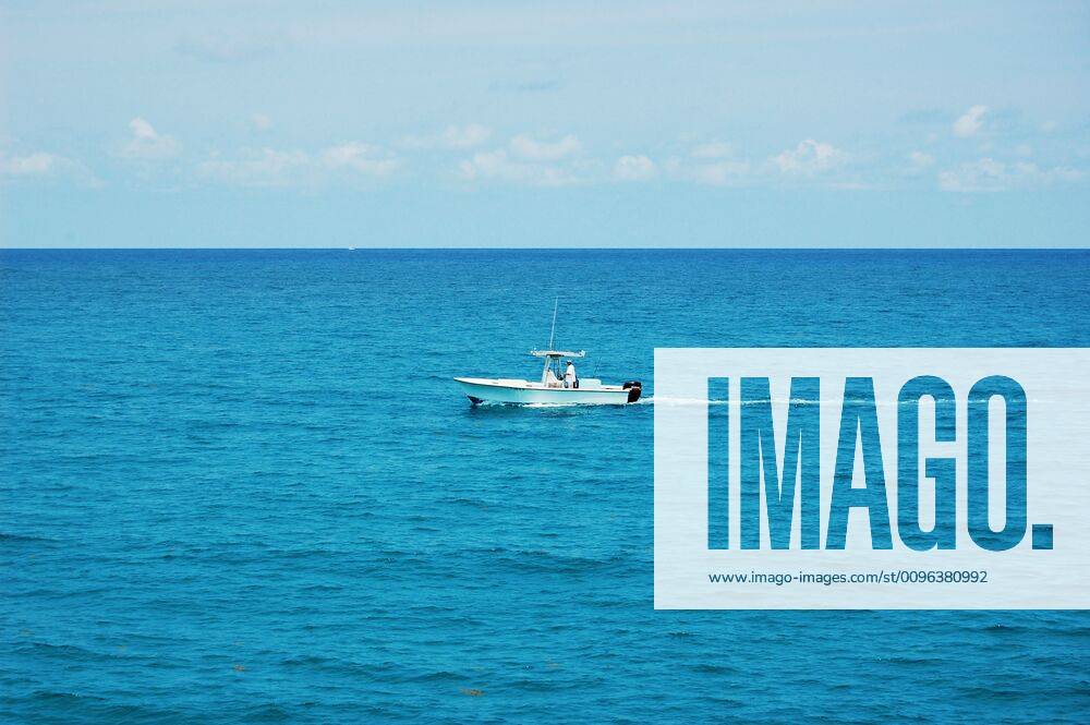Boat on the water Boat on the water