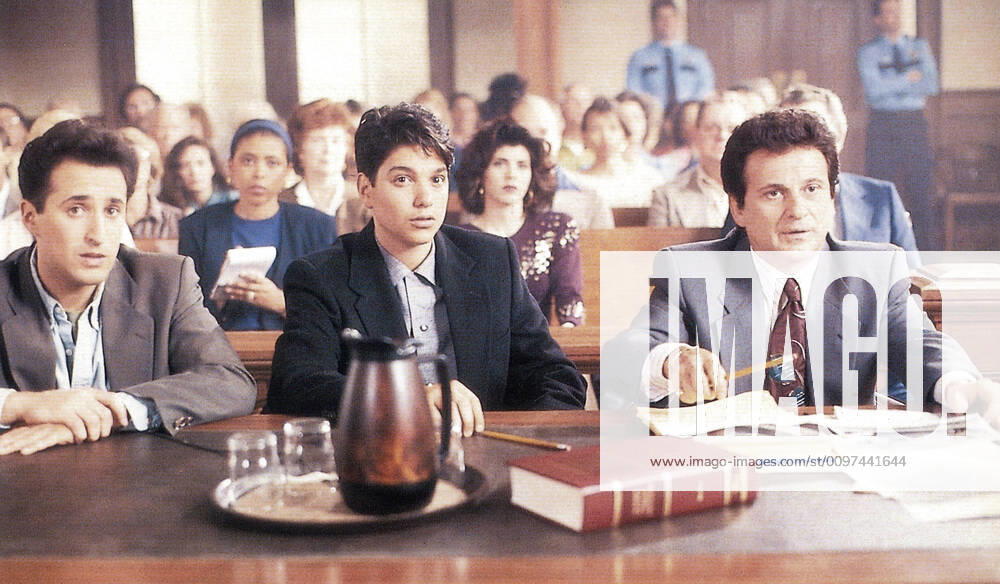 MY COUSIN VINNY, from left: Mitchell Whitfield, Ralph Macchio, Marisa Tomei (rear) Joe Pesci, 1992, TM & Copyright Ã‚Â© 20th Century Fox Film Corp. courtesy Everett Collection Â©20thCentFox PUBLICATIONXNOTxINxCANxCHNxFRAxITAxJPNxNORxPOLxRUSxESPxUKxUSA