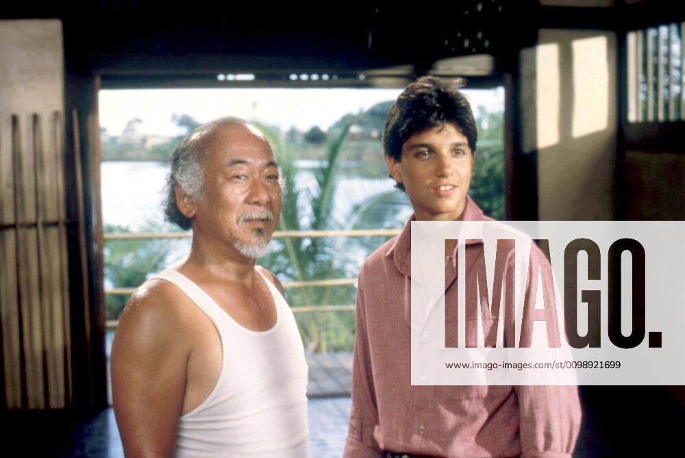THE KARATE KID, Pat Morita, Ralph Macchio, 1984. Columbia Pictures courtesy Everett Collection Columbia Pictures Courtesy Everett Collection !ACHTUNG AUFNAHMEDATUM GESCHÄTZT! PUBLICATIONXNOTxINxCANxCHNxFRAxITAxJPNxNORxPOLxRUSxESPxUKxUSA