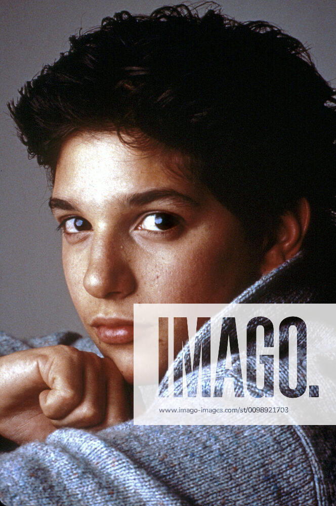 THE KARATE KID, Ralph Macchio, 1984. Columbia Pictures courtesy Everett Collection Columbia Pictures Courtesy Everett Collection !ACHTUNG AUFNAHMEDATUM GESCHÃ„TZT! PUBLICATIONXNOTxINxCANxCHNxFRAxITAxJPNxNORxPOLxRUSxESPxUKxUSA