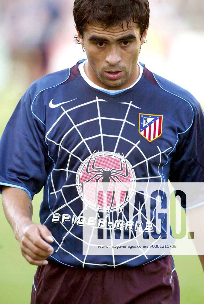 Ariel Miguel Ibagaza (Atletico Madrid) im Spiderman Trikot - PUBLISHING  RIGHTS FOR GERMAN MEDIA ONLY