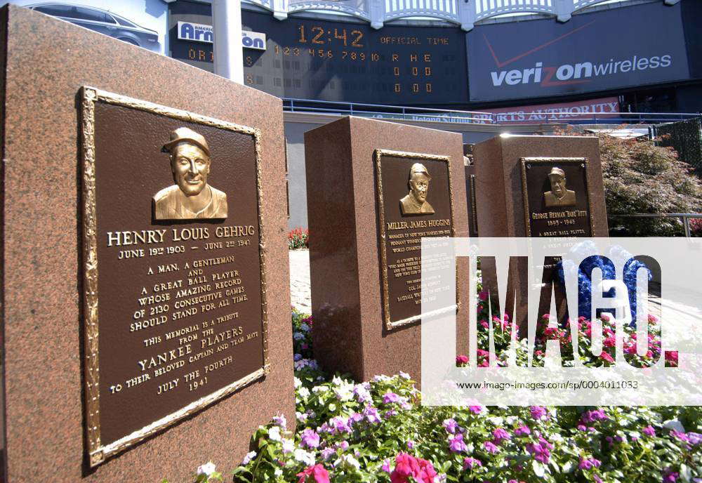 Jimmy from the Bronx on X: #RandomAfternoonThoughts I miss the three  Monuments: Babe Ruth, Lou Gehrig and Miller Huggins, in CF, on the actual  field, at #YankeeStadium Wouldn't it be great if