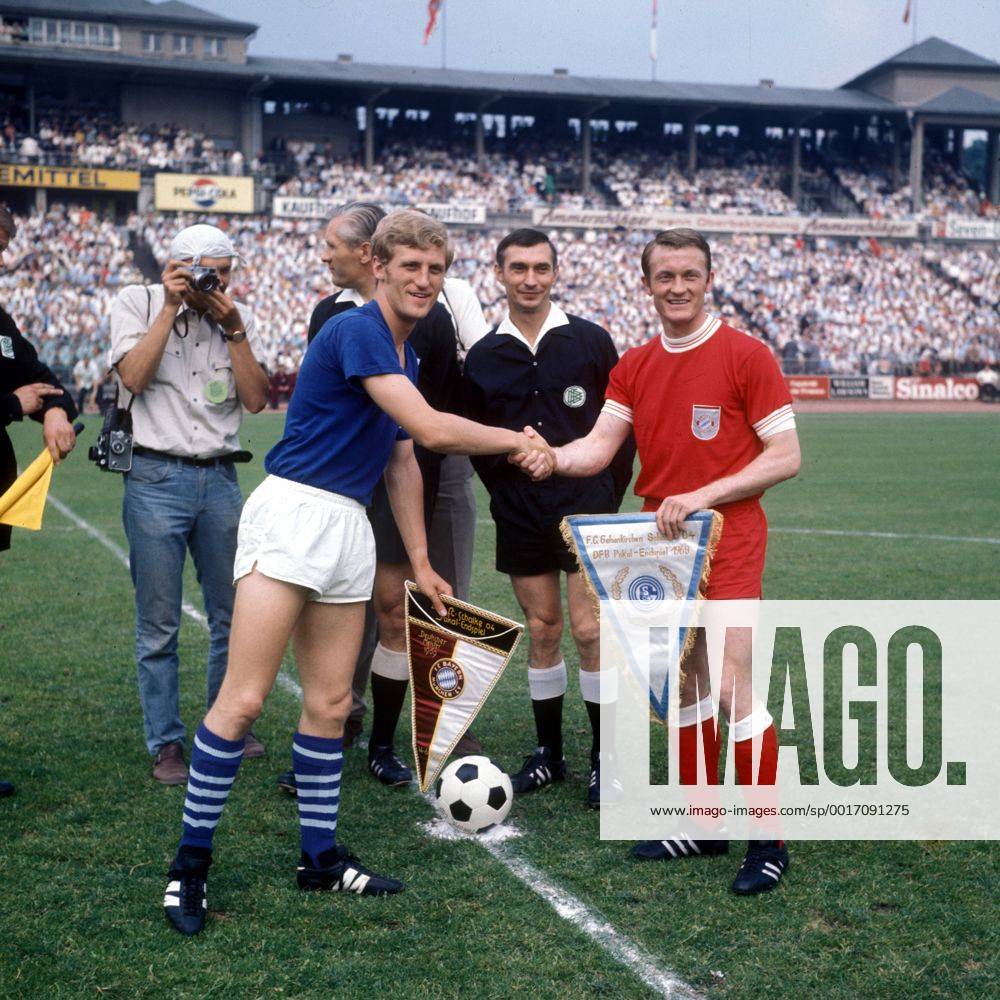 DFB Pokal Finale 1969 zwischen dem FC Bayern München und dem FC Schalke