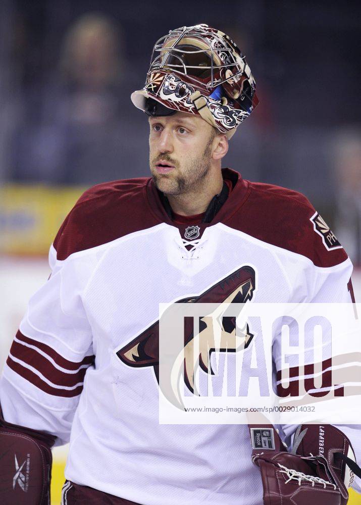 Sep 29, 2011 Calgary, Alberta, Canada NHL Eishockey Herren USA