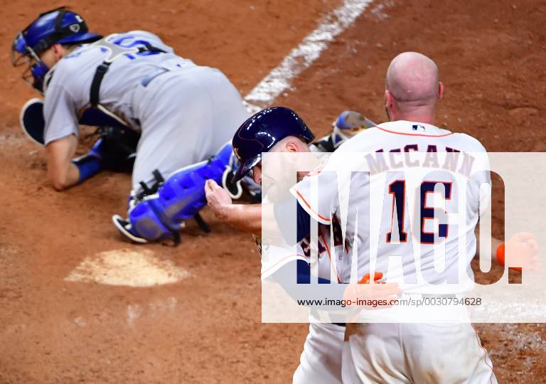 August 10, 2018: Houston Astros pinch runner Derek Fisher (21) takes a  leadoff during a Major League Baseball game between the Houston Astros and  the Seattle Mariners on 1970s night at Minute