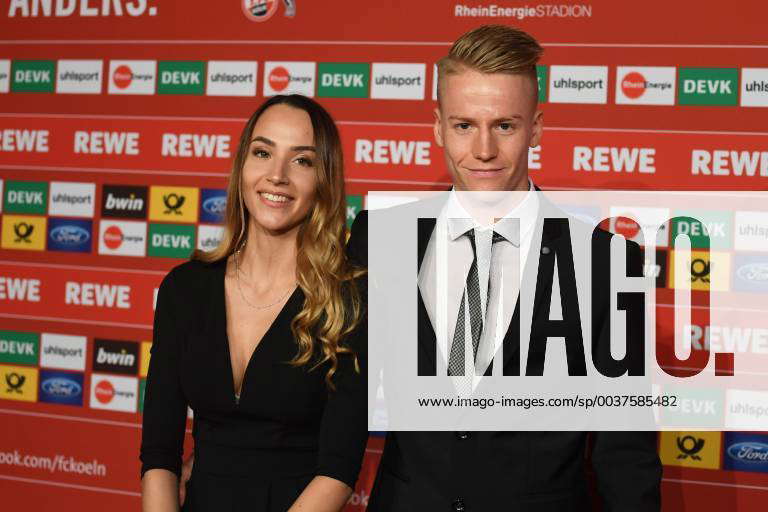 Fussball, 2.BL, 70 Jahre 1.FC Köln Gala, Chris Führich, mit Freundin 17