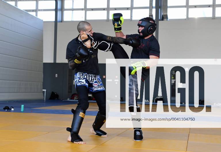 MixedMartialArtsKämpfer Nick Hein im Trainingslager am Rande Berlins