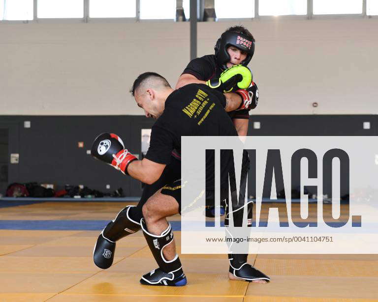 MixedMartialArtsKämpfer Nick Hein im Trainingslager am Rande Berlins