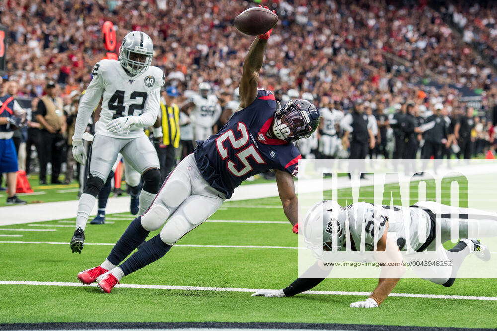 October 27, 2019: Houston Texans running back Duke Johnson (25) celebrates  his touchdown during the 1st quarter of an NFL football game between the  Oakland Raiders and the Houston Texans at NRG