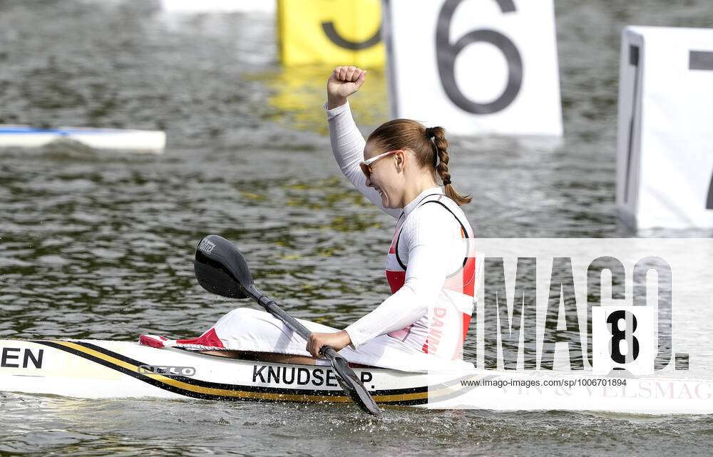 Opera Mandag Ydmyghed Pernille KNUDSEN i kvindernes 1000m i VM 2021 i kano og kajak sprint paa  Bagsvaerd soe