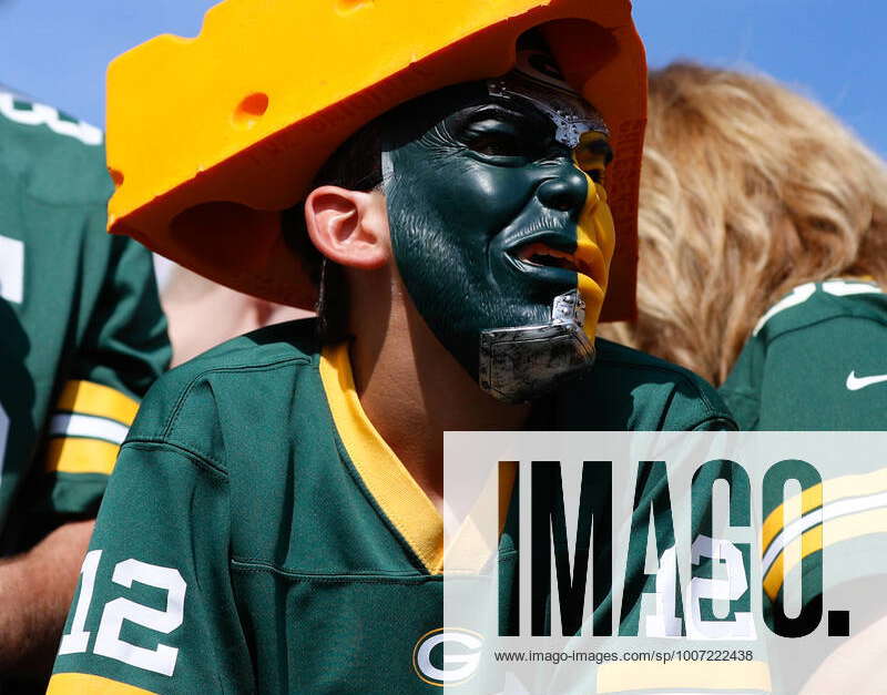 Cincinnati, Ohio, USA. 10th Oct, 2021. Green Bay Packers fan