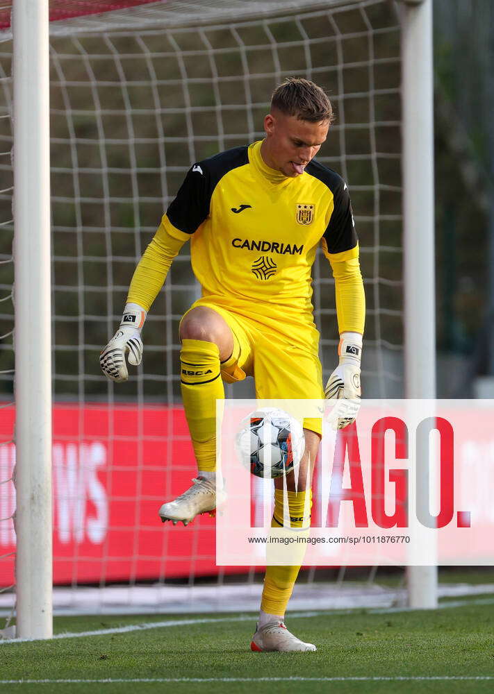 Anderlecht's goalkeeper Bart Verbruggen pictured during a soccer