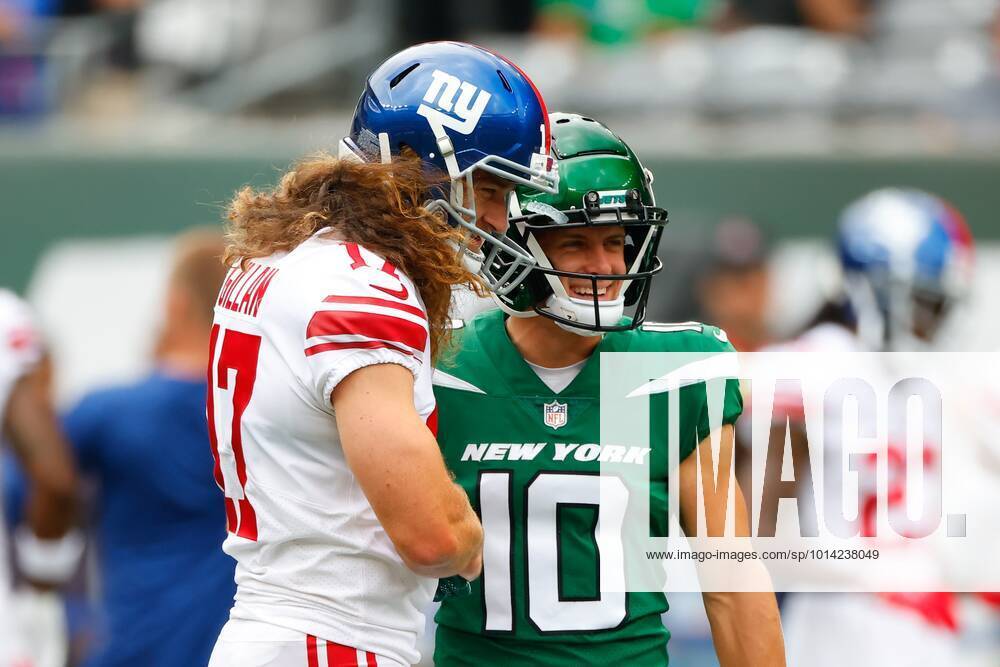 New York Jets wide receiver Braxton Berrios (10) walks off the field after  an NFL football game against the Philadelphia Eagles, Sunday, Dec. 5, 2021,  in East Rutherford, N.J. (AP Photo/Adam Hunger