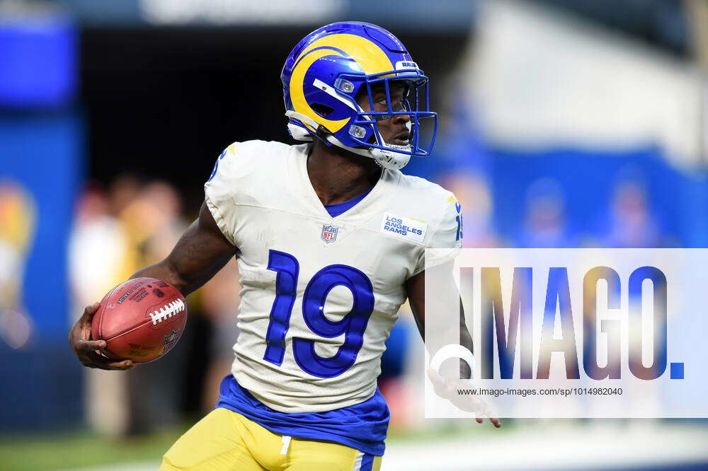 INGLEWOOD, CA - SEPTEMBER 18: Los Angeles Rams Wide Receiver Brandon Powell  (19) runs the ball backwards to score an intentional safety in the fourth  quarter during an NFL game between the