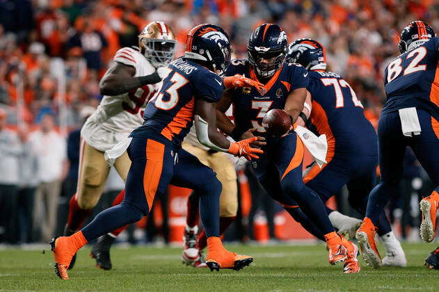 NFL, American Football Herren, USA San Francisco 49ers at Denver Broncos, Sep  25, 2022; Denver, Colo