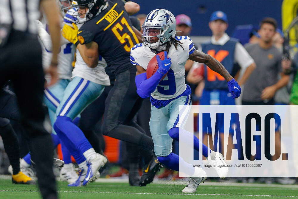 Dallas Cowboys wide receiver KaVontae Turpin (9) returns a punt