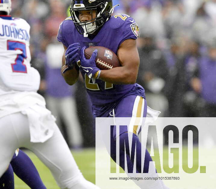 BALTIMORE, MD - OCTOBER 02: Baltimore Ravens running back J.K. Dobbins (27)  runs the ball for a touchdown during the Buffalo Bills versus Baltimore  Ravens NFL game at M&T Bank Stadium on