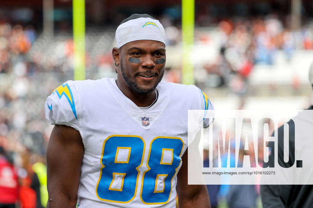 Los Angeles Chargers tight end Tre' McKitty (88) before an NFL