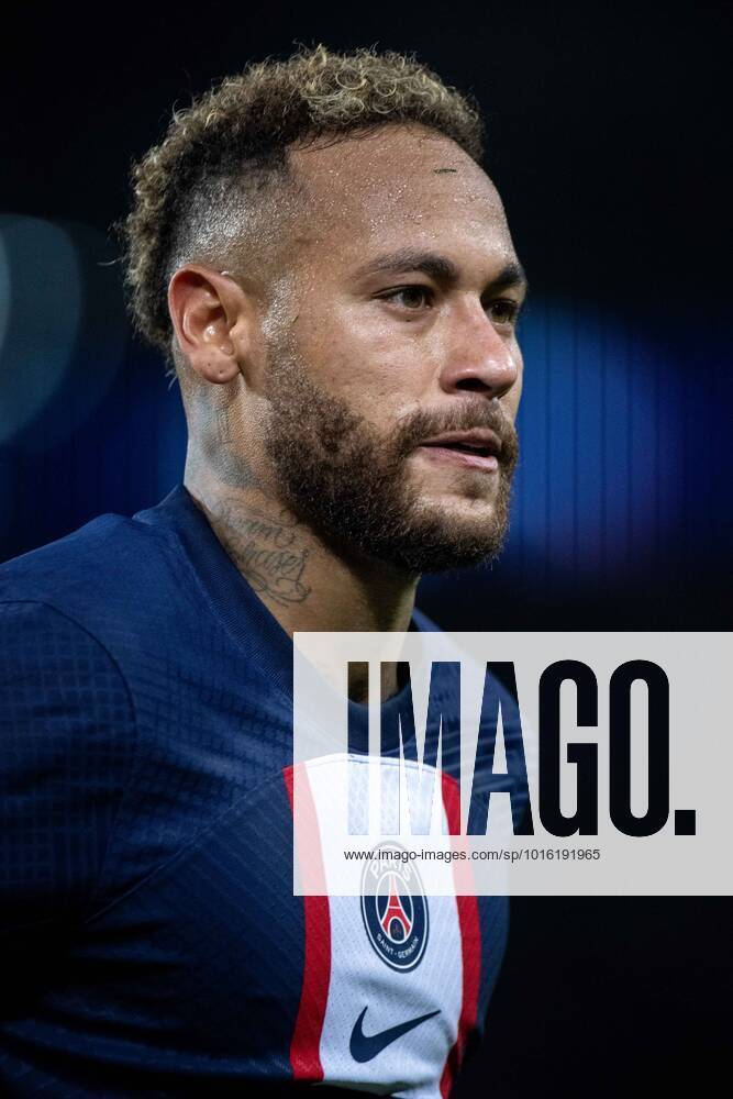 paris-france-october-11-neymar-of-paris-saint-germain-during-the