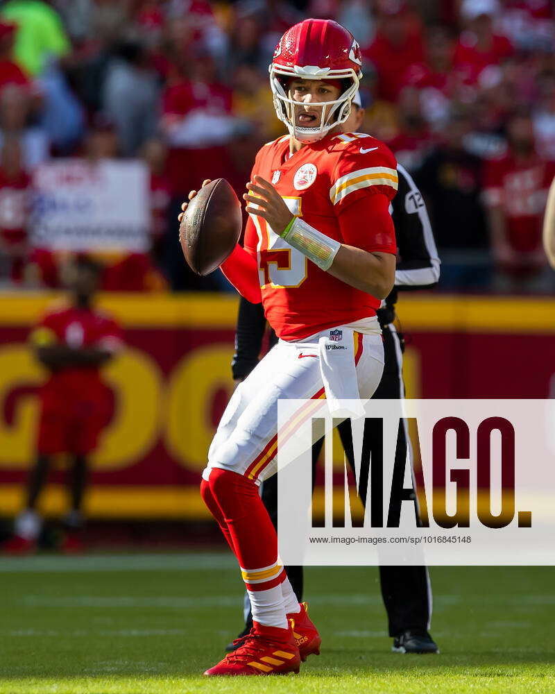 Kansas City Chiefs quarterback Patrick Mahomes (15) drops back to