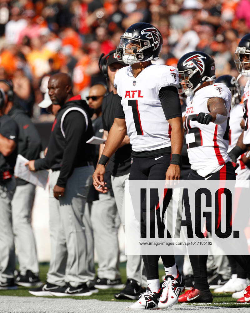 CINCINNATI, OH - OCTOBER 23: Atlanta Falcons quarterback Marcus Mariota (1)  looks into the stands