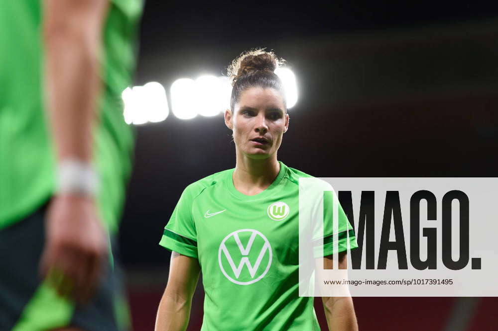 Slavia Praha (w) vs VfL Wolfsburg (w) 26.10.2022 at UEFA Women's