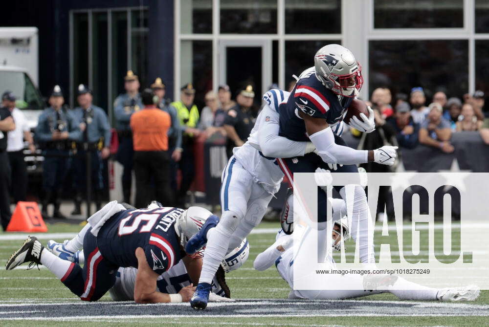 FOXBOROUGH, MA - NOVEMBER 06: New England Patriots tight end Jonnu