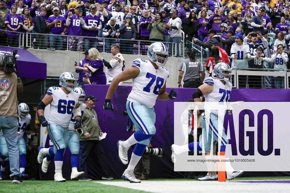 MINNEAPOLIS, MN - NOVEMBER 20: Dallas Cowboys offensive linemen Connor  McGovern (66), Dallas