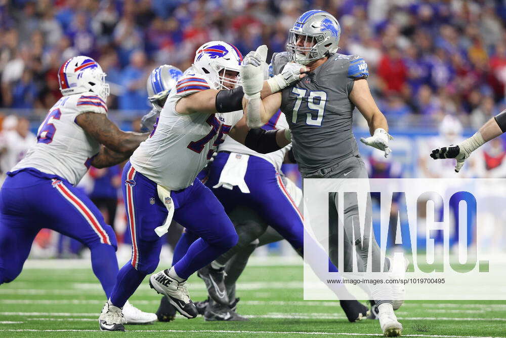 Buffalo Bills guard Greg Van Roten (75) gets set on offense against the  Detroit Lions during an NFL football game, Thursday, Nov. 24, 2022, in  Detroit. (AP Photo/Rick Osentoski Stock Photo - Alamy