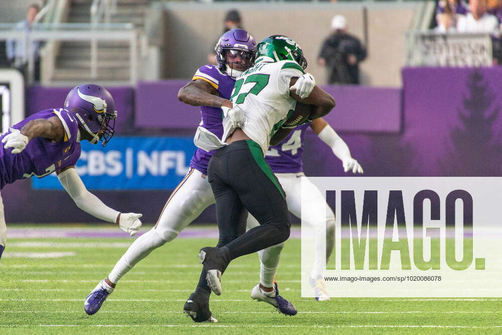 MINNEAPOLIS, MN - DECEMBER 04: Minnesota Vikings cornerback