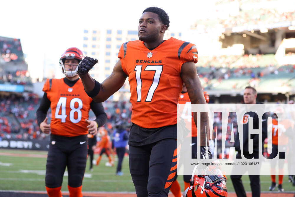 Cincinnati Bengals wide receiver Stanley Morgan (17) during an NFL