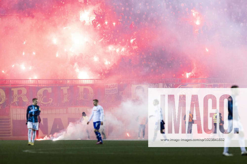 Foto: HNK Rijeka vs. HNK Hajduk Split - Bilder von Hajduk Split