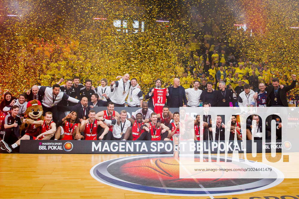 Oldenburg, Niedersachsen, DEU, 19.02.2023, FC Bayern München Basketball ...