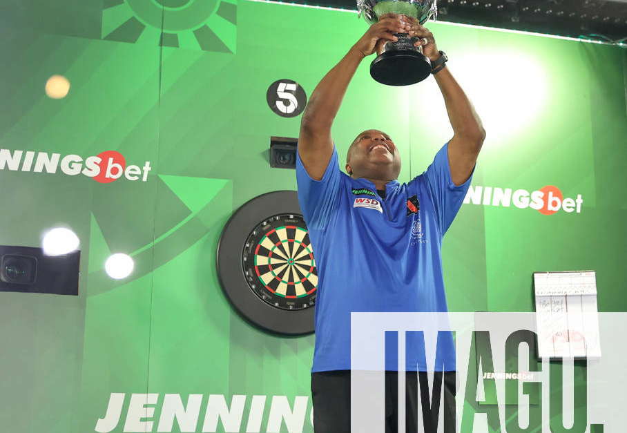 Darts Champion of Champions WSDT Champions 2023 Leonard Gates during