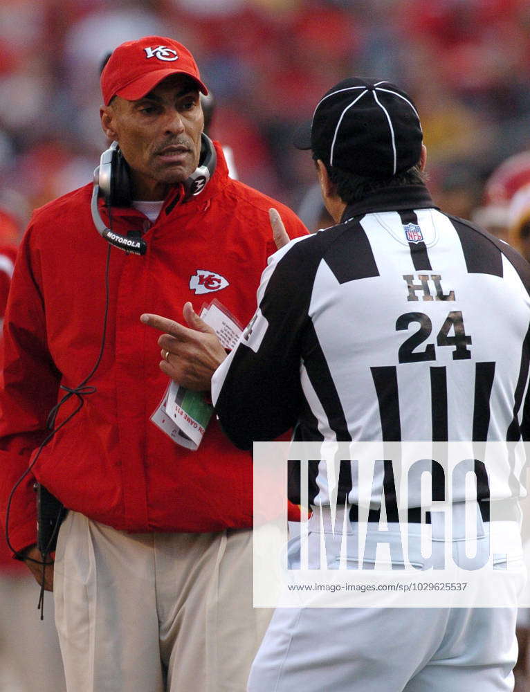 NFL, American Football Herren, USA Oakland Raiders at Kansas City Chiefs  Nov 25, 2007; Kansas City